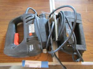 lot 35 image: Black and Decker skill saw - Black and decker single speed skill saw qty 2