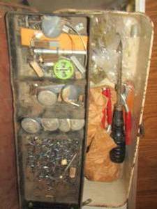 lot 37 image: Tool box with misc. tools