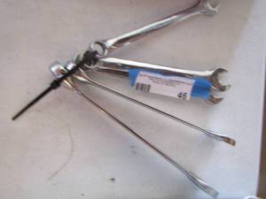 lot 46 image: Chrome vanadium set of 5 wrenches