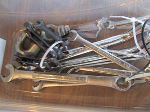 lot 52 image: Craftsman and chrome wrenches