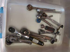 lot 68 image: Various RACHETS - wrenches- qty for both 14