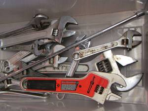 lot 69 image: Wrenches qty 10 various sizes
