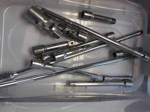 lot 79 image: Socket swivels and extensions