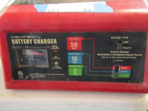 lot 83 image: Cen-tech battery charger