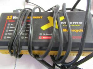 lot 84 image: 12 volt maintence extreme motorcycle charger