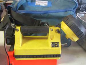lot 113 image: Streamlight lite box  sn # 861061