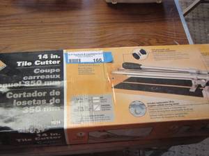 lot 166 image: 14 tile cutter in original box
