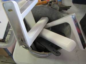 lot 180 image: Shelf brackets- corona buckets