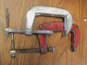 lot 184 image: Small C Clamps qty 2