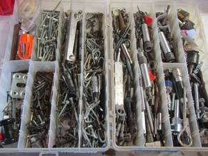 lot 231 image: Screws- drill bits- S hooks and more