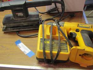 lot 251 image: DeWalt drill with battery charger- B&D sander