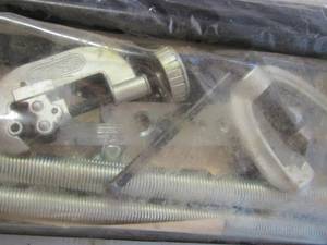 lot 320 image: trunk lifters qty 2 - general plumbing kit