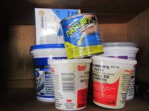 lot 383 image: Plastic dip- plumbers putty