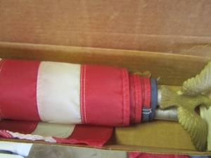 lot 407 image: American flag and pole kit