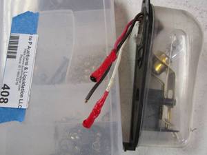 lot 408 image: Trailer lights- small fishing swivels