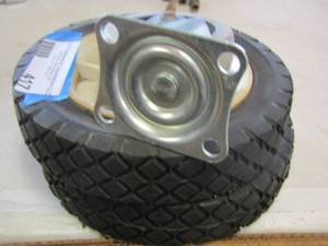 lot 417 image: Lawn mower tires qty 2 used for push mower