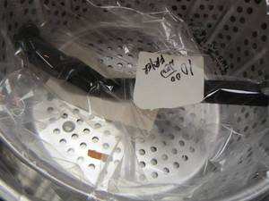 lot 421 image: New deep fryer pan