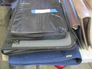 lot 460 image: Note pad holders- binders