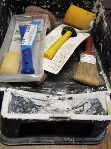 lot 463 image: Paint pan- rollers- paint brushes