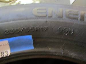 lot 483 image: Michelin tire 23555-r17