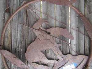 lot 514 image: Metal hanging Indian horse wall art outdoor