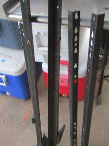 lot 543 image: Queen metal bed rails