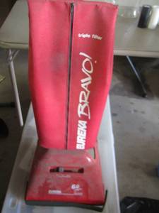 lot 563 image: Eureka bravo 6.0 amp vacuum