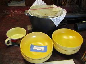 lot 593 image: Tabasco chili mug- elegant dining yellow bowls -  qty 4    presto cooker