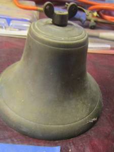 lot 11 image: Dinner bell