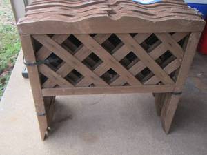 lot 632 image: Landscaping lattices 12 pieces