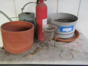 lot 646 image: planter pots- fire extenguisher - water pitcher