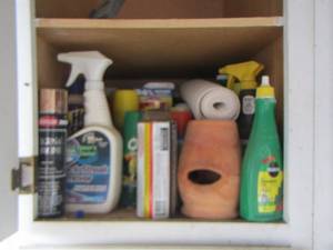 lot 663 image: Yard chemicals -garden chemicals