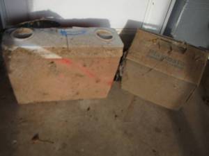 lot 664 image: small ice chest coolers qty 2