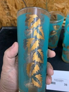 lot 39 image: Mid century drinking glasses