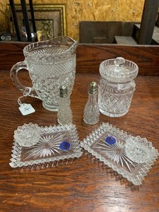 lot 76 image: assorted cut glass