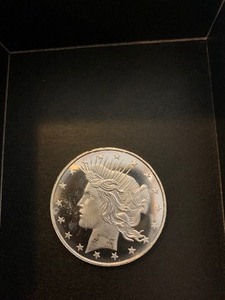 lot 11 image: Silver 1 Troy oz
