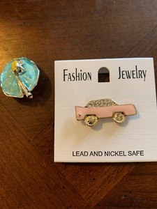 lot 21 image: Fashion jewelry