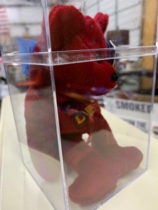 lot 94 image: Limited treasures toy