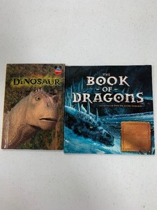 lot 194 image: Childrens books