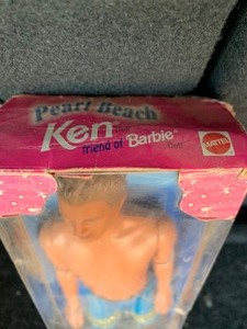 lot 185 image: Barbie