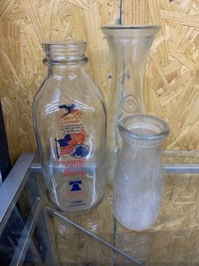 lot 197 image: Bottles