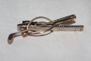 lot 178 image: Golf and Fancy Tie Clips