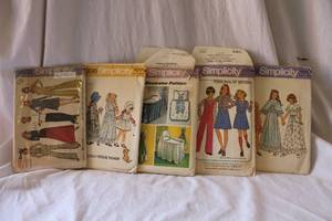 lot 192 image: Way Cool Vintage 1970s Fashion Patterns