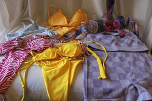 lot 193 image: Swimsuit Lot Size XS