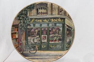 lot 206 image: Ceramic Green Storefront Display Plate