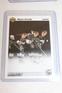 lot 226 image: Rare 1991 Upper Deck NHL #437 Legend Wayne Gretzky Trading Card