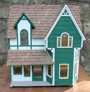 lot 248 image: Vintage Victorian Style Dollhouse Project Piece