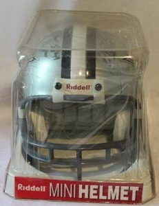lot 274 image: Dallas Cowboys Signed Decor Helmet