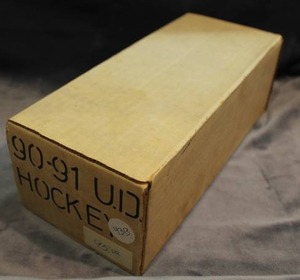 lot 280 image: 1990-1991 Upper Deck Hockey Cards