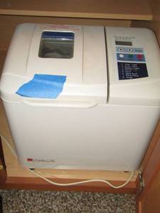 lot 769 image: kitchen pro bread loaf maker